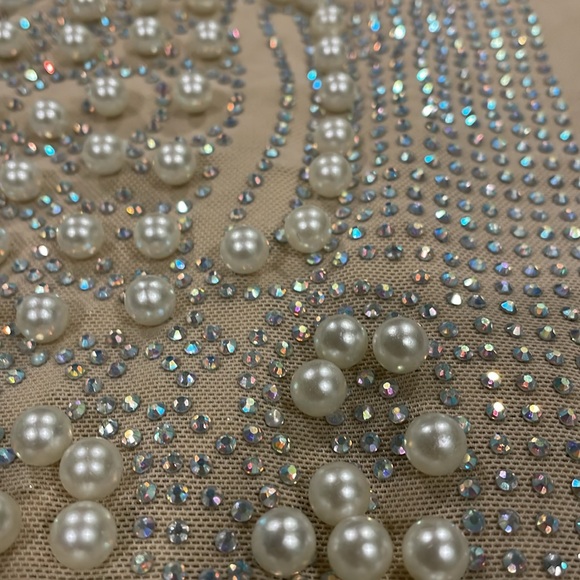 Long-sleeved blouse, ría stones and different types of pearls. From Blue B. - Picture 6 of 6